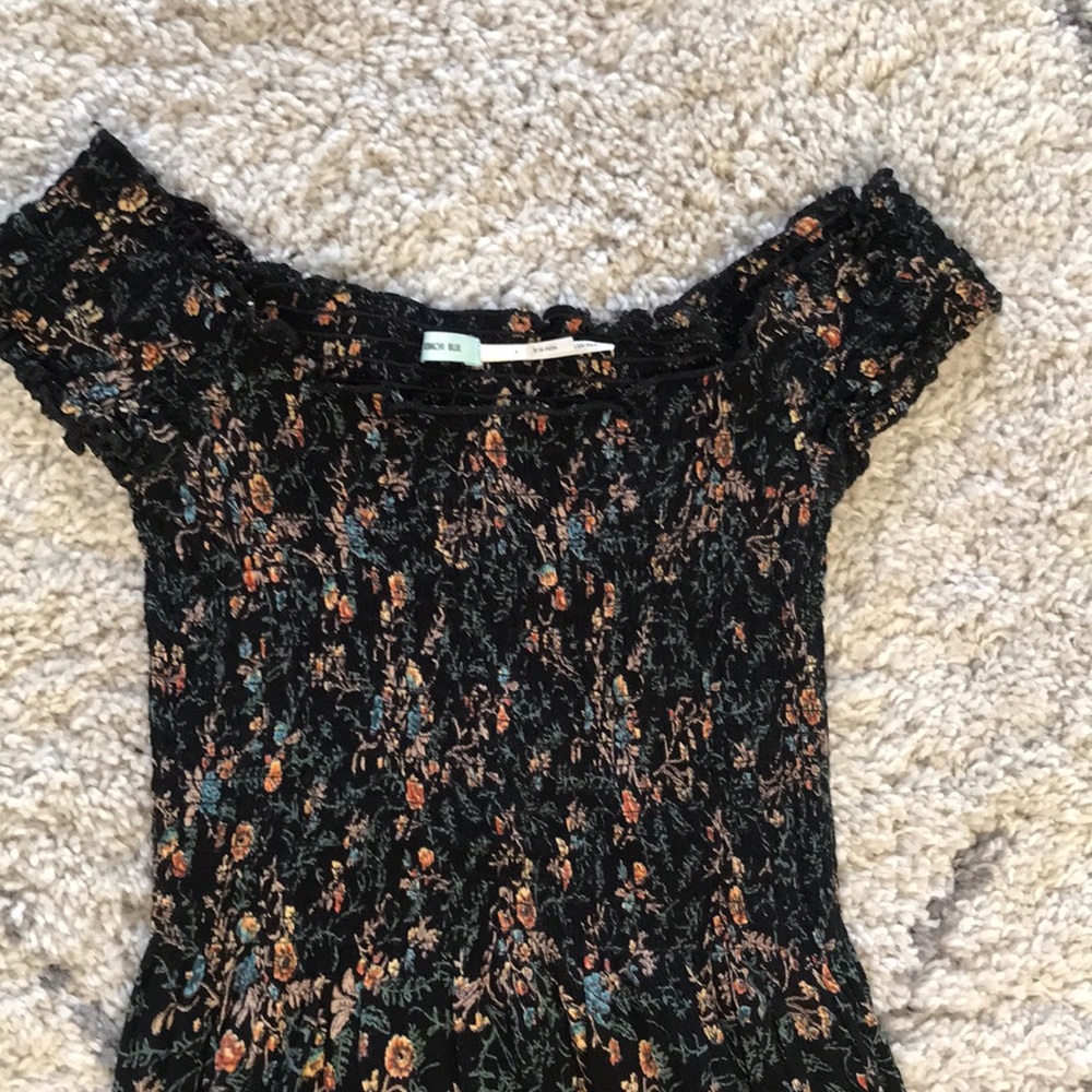 Dress - Picture 2 of 4